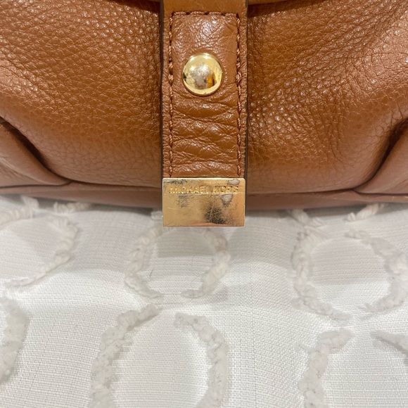 Michael Kors Fulton Hobo Bag - Picture 3 of 7